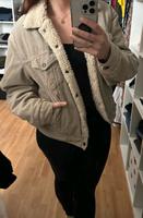 Levi's retro Sherpa Trucker-Jacke, oversize Bayern - Eggenfelden Vorschau