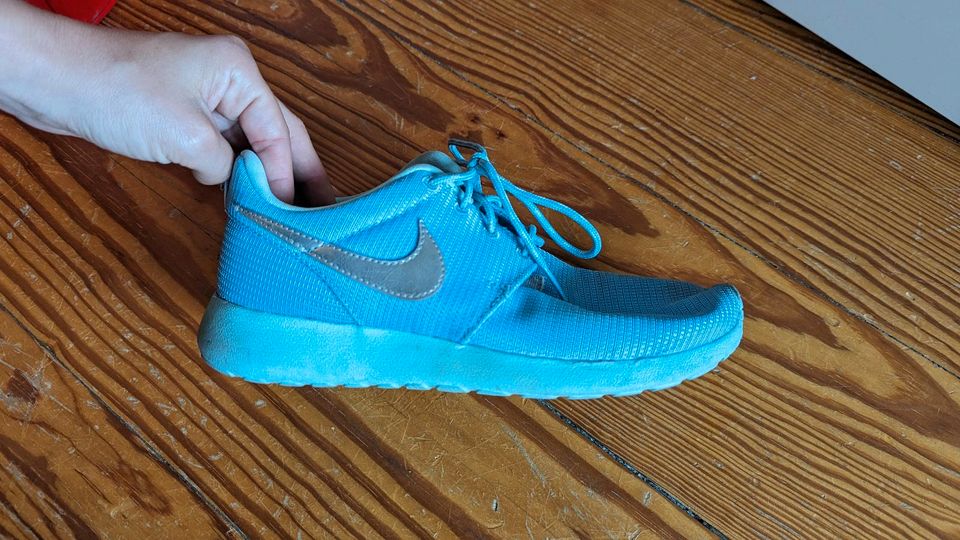 Nike Tanjun Sneaker Gr. 37,5 hellblau mint in Altona - Hamburg Sternschanze  | eBay Kleinanzeigen ist jetzt Kleinanzeigen