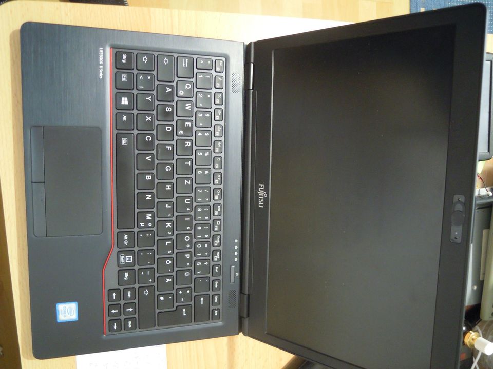 Notebook Fujitsu Lifebook U 748 in Frankfurt am Main