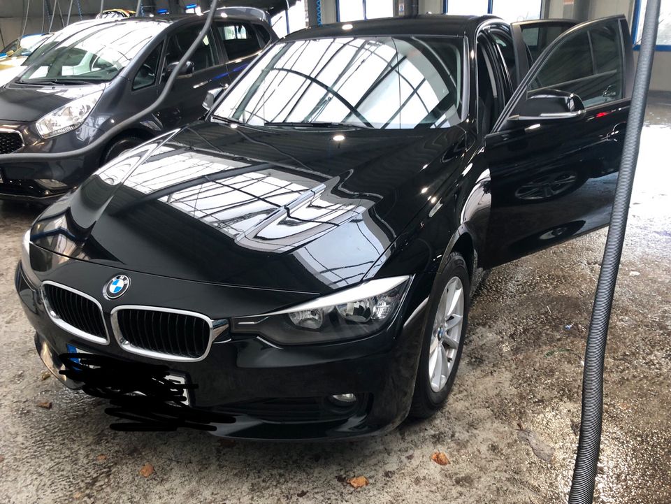 BMW 320 d f30 2015 in Wuppertal