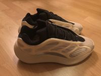 adidas Yeezy 700 V3 Azael - US 9.5 München - Maxvorstadt Vorschau