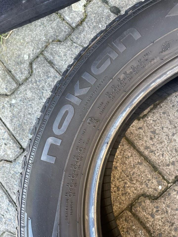 2x Nokian WR D4 205/60 R16 96H M+S XL Winterreifen DOT2017 5mm in Iserlohn