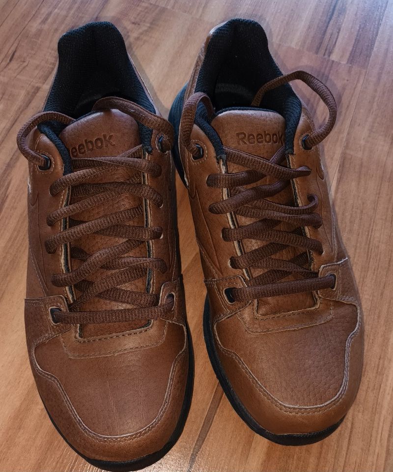 Reebok Damenschuhe Rainwalker Gr. 38 5 in braun Neuwertig in
