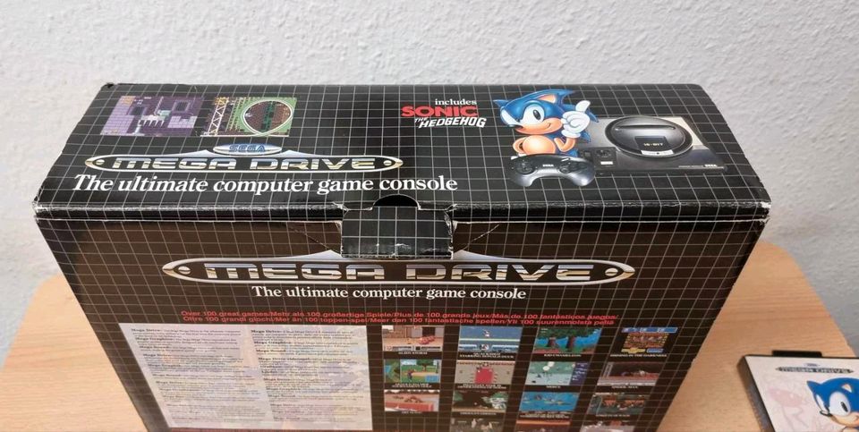 Sega Mega Drive Sonic The Hedgehog Bundle 300 VB in Marburg