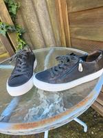 Paul Green Sneaker grau anthrazit Nubukleder  Gr 39  6 Hessen - Biebertal Vorschau