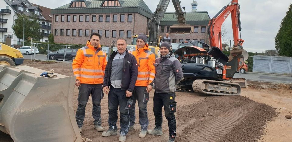 Baggerfahrer mit Minibagger hat noch Termine frei in Usingen