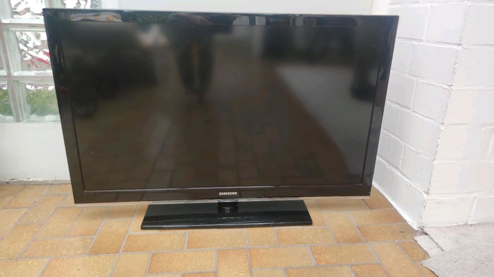 Samsung TV Fernseher 46 Zoll (LE46C530F1W ) in Korschenbroich