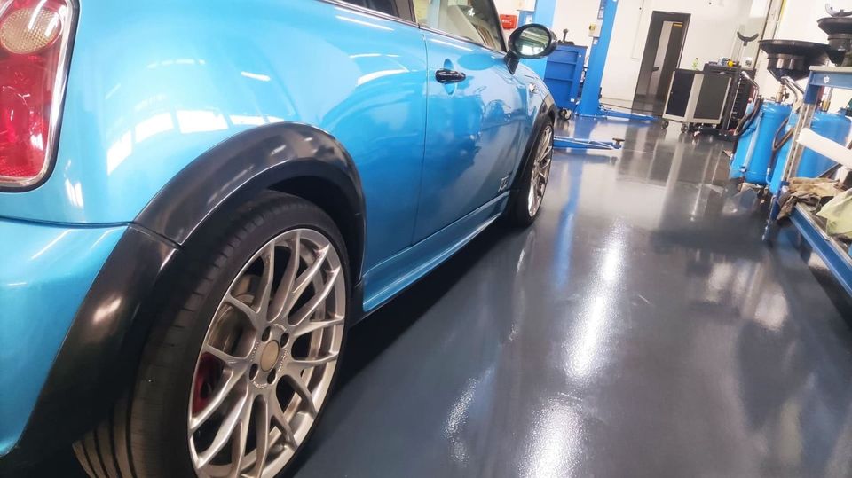 MINI Cooper S R53 Kompressor Ölwechsel + Riemen in Ohne