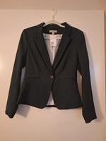 H & M kurzer Blazer , dunkelgrün, neuwertig Berlin - Spandau Vorschau