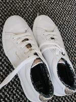 Sneaker Weiß Gr. 39 Pepe Jeans Hessen - Wölfersheim Vorschau