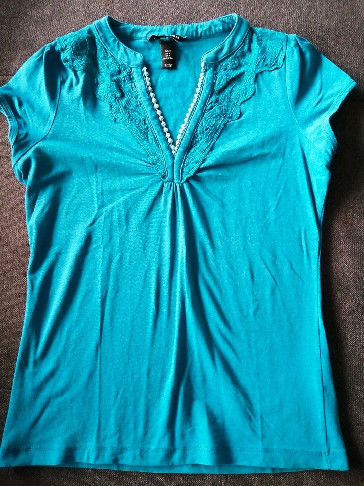 Sommer Kleider Gr. S 36 38  Tops, Shirt Bluse Kleider Damen in Lippstadt