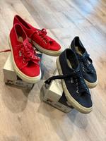 Fila Stoffschuhe Sneaker Canvas rot und blau 39 Nordrhein-Westfalen - Moers Vorschau