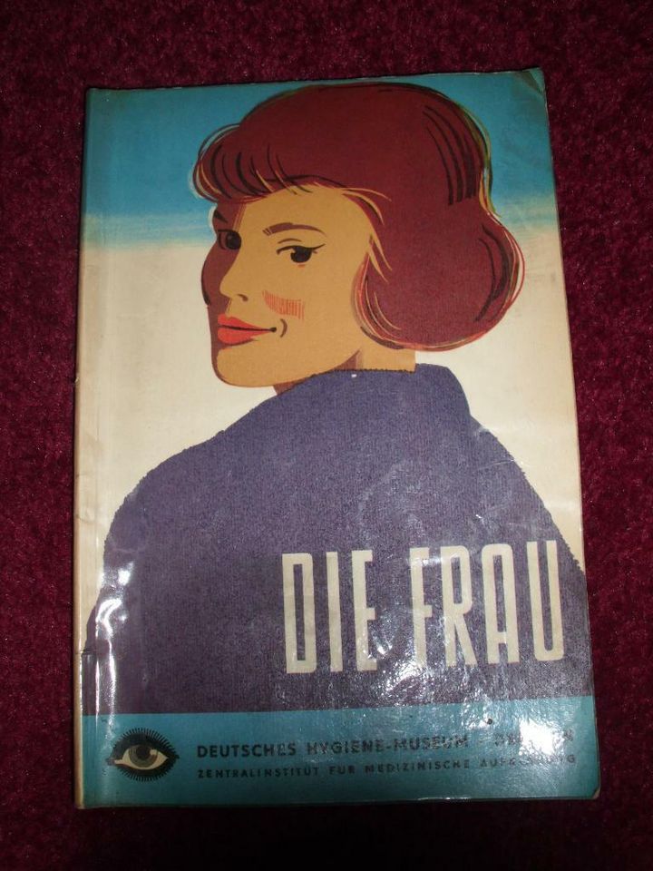 Buch "Die Frau" von 1967 in Apolda