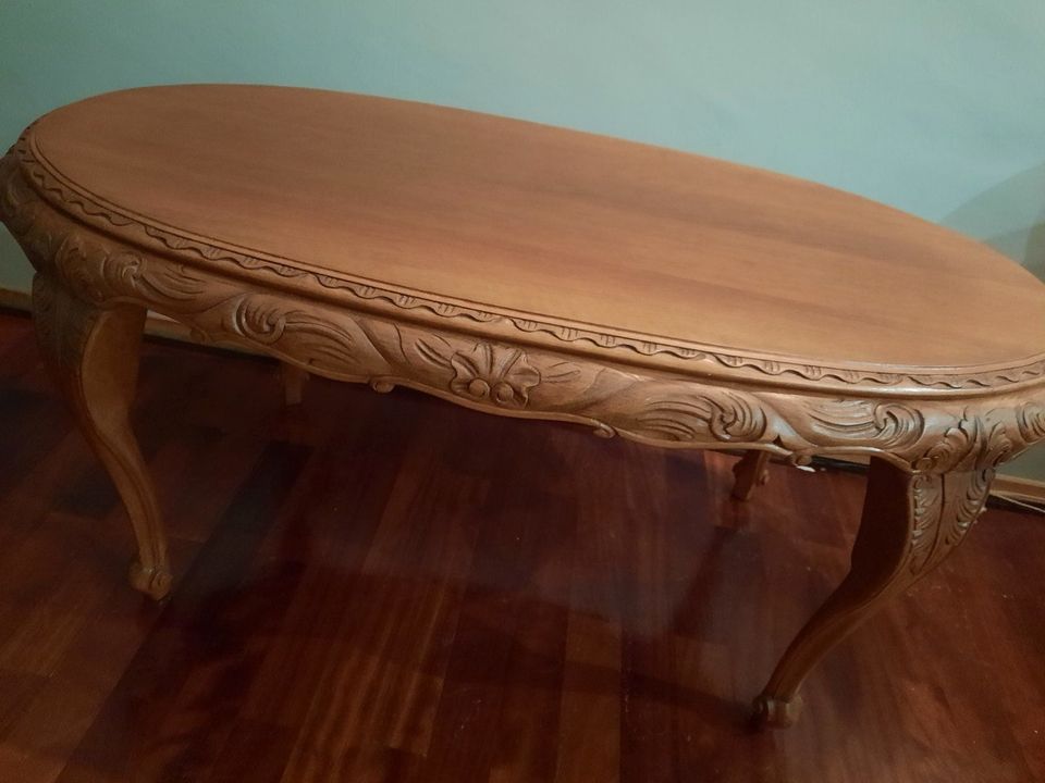 Tisch Chippendale Stil ovaler Couchtisch Wohnzimmertisch in Monschau