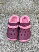 Hausschuhe Schuhe Gartenschuhe Clogs gefüttert Gr. 31 Aubing-Lochhausen-Langwied - Aubing Vorschau