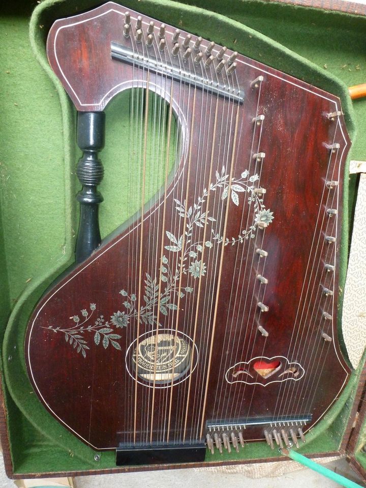 Musikinstrument Neuber's Frauenstein Zither Violin Harfe Erzgebir in Auerbach (Vogtland)