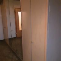 Schöner Schlafzimmerschrank zu verkaufen. Bayern - Hunderdorf Vorschau