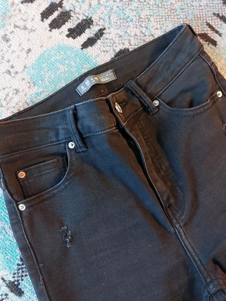 Denis Co jeans hose gr. 36 S super Zustand in Garbsen