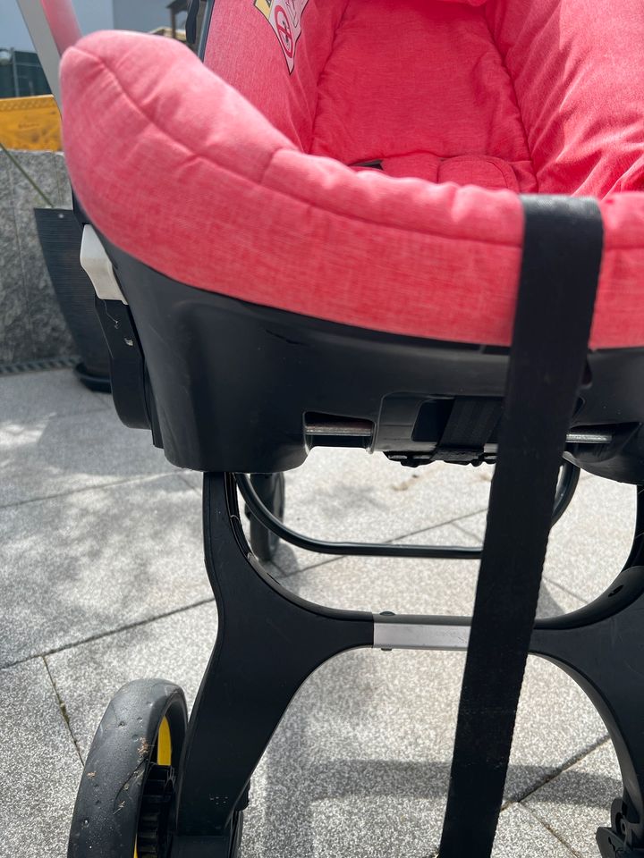 babyschale, 2in1 Kinderwagen, babyschale auf Rädern, Doona in Essen