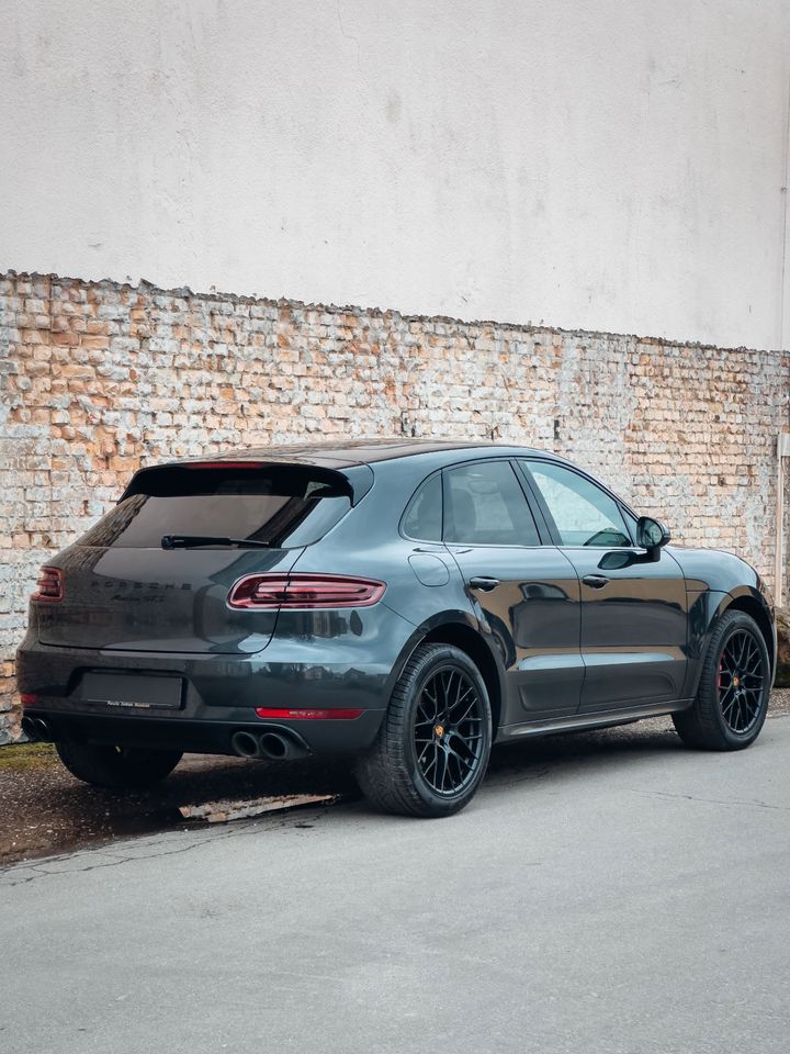 Porsche Macan GTS Approved STHZG AHK SHZ XENON PDC RFK BOSE NAVI in Speyer