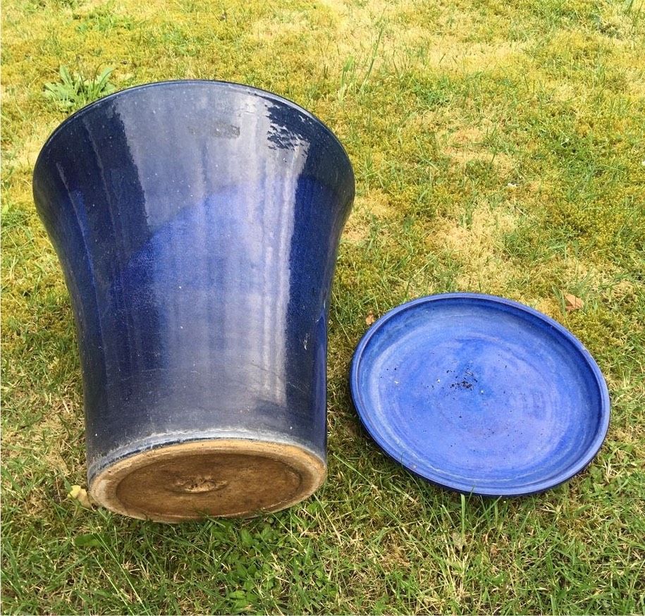 Großer Blumenkübel Kübel Pflanzkübel + Untersetzer Blau glasiert in