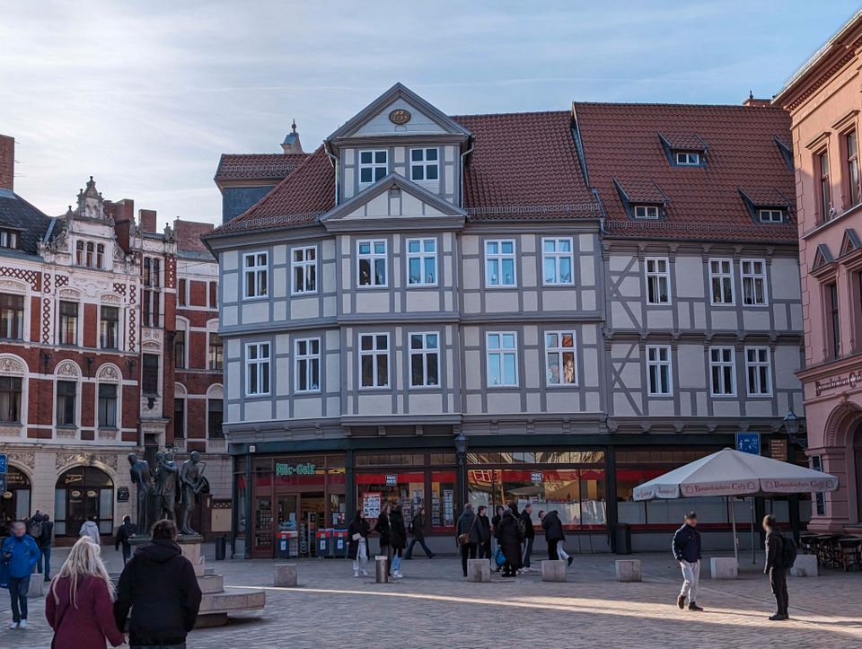 Großzügige Wohnung mit Charme direkt am Marktplatz von Quedlinburg in Quedlinburg