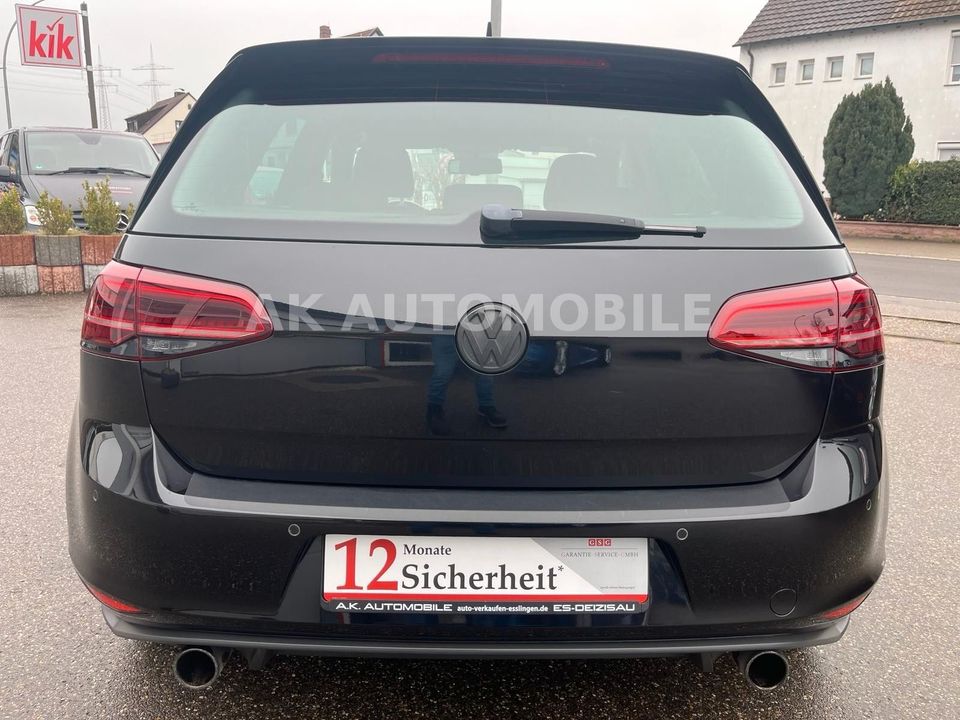 Volkswagen Golf VII Lim. GTI*DSG*LED*KAMERA*NAVI*ACC*DCC in Deizisau 