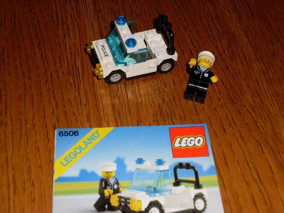 Lego Polizeifahrzeug 6506 + Bauanleitung + Figur in Grafenwöhr