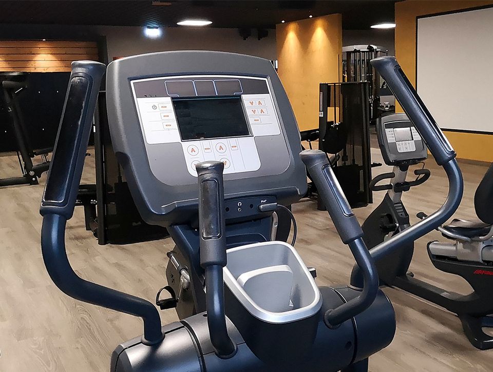 LIFE FITNESS 95X Inspire Crosstrainer- Wie Neu in Dresden