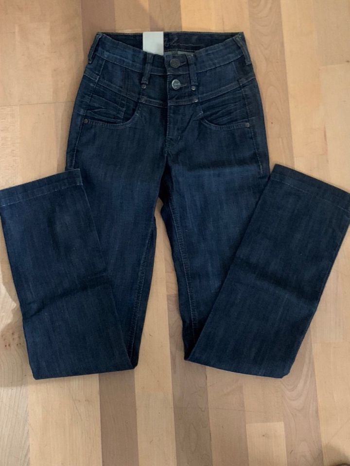 Neu! Jeans von Joker, Gr. 34/36, NP 149 Euro in Düsseldorf