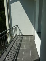 3-Raum-Wohnung * Balkon * dunkles Laminat * Connewitz Leipzig - Connewitz Vorschau