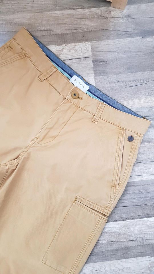 ** Esprit Shorts Gr. 30 kurze Hose NEU ** in Pulheim