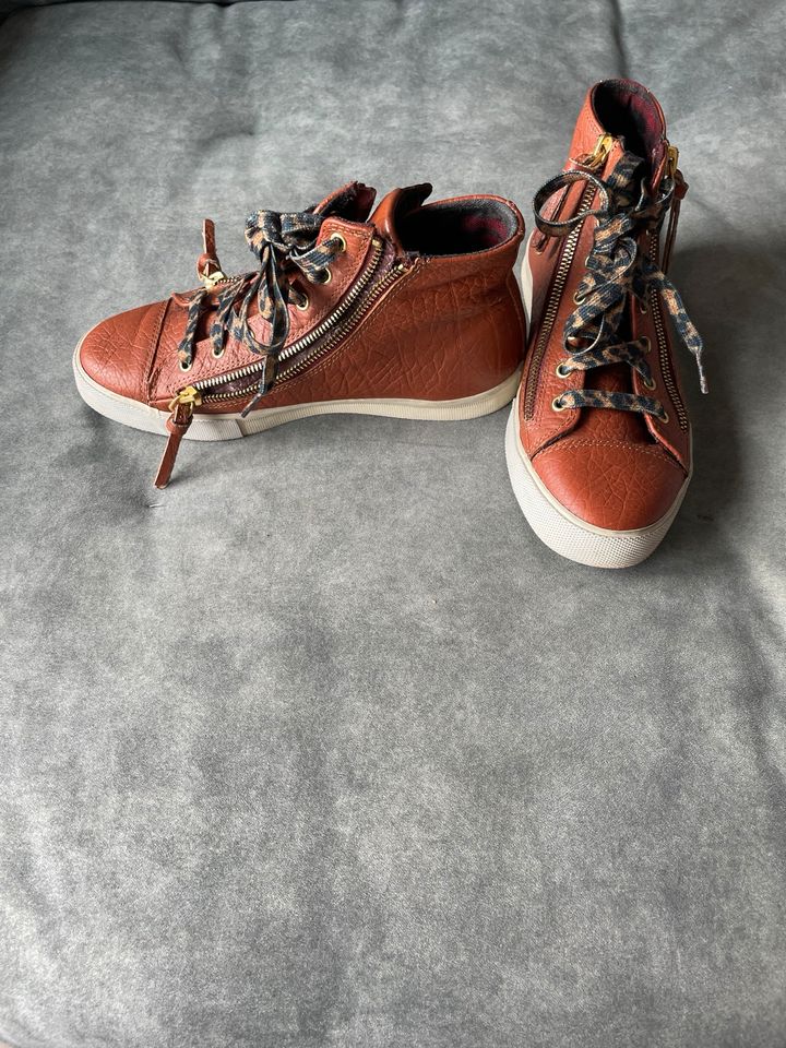 Boss orange Sneaker Gr. 38 in Wiernsheim