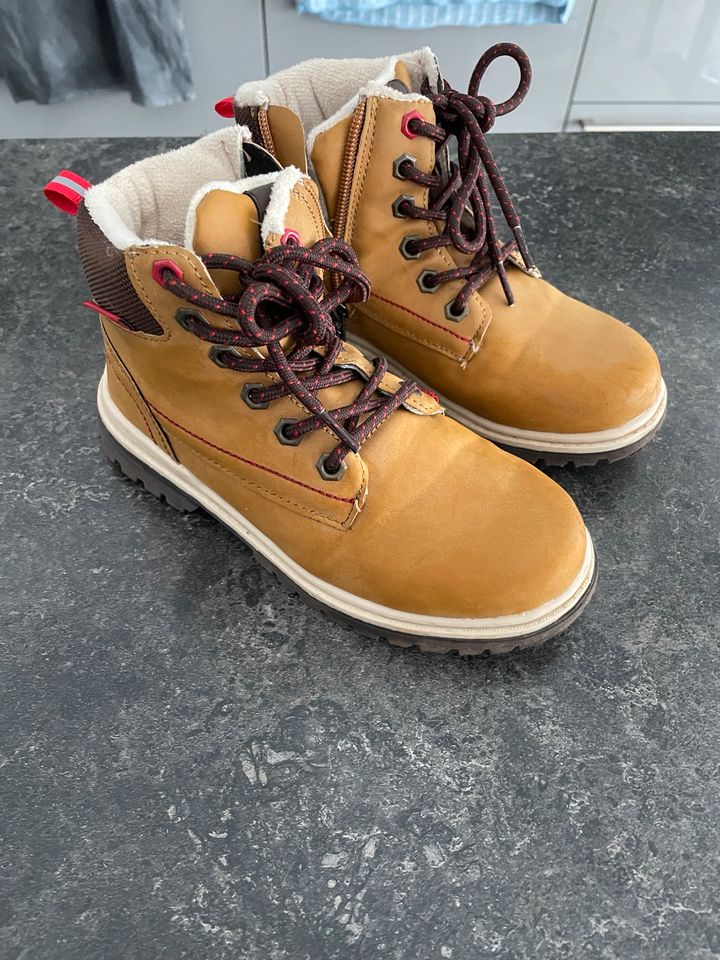 Friboo Schuhe Größe 31 Junge in Nittel