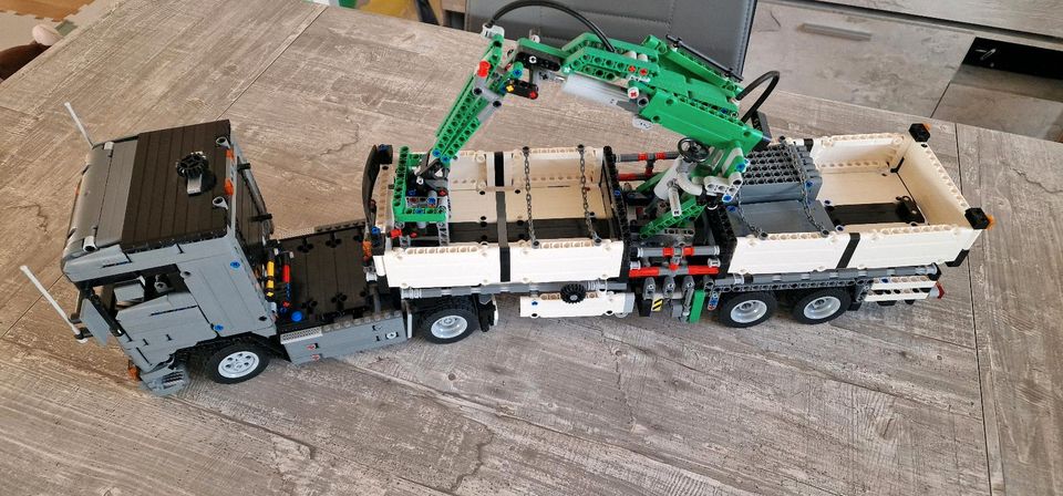 Lego Technic / Technik Scania Zugmaschine mit Trailer MOC in Nürtingen