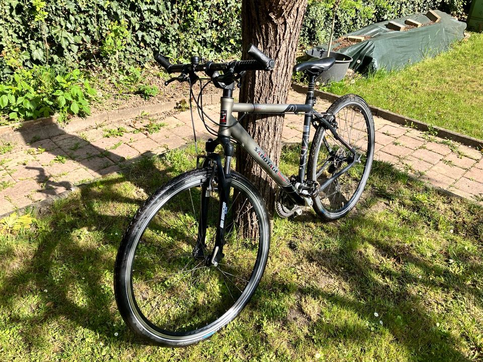 Fahrrad 28 Zoll Trekking in Singen