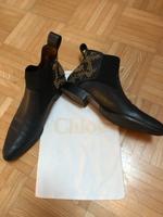 Chloé Stiefelette schwarz Anthrazit mit Nieten Gr 39,5 Ludwigsvorstadt-Isarvorstadt - Isarvorstadt Vorschau