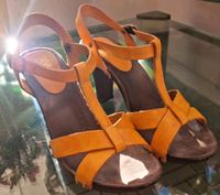 "Seven Seconds" Plateau-Sandalen, Used-Look Nordrhein-Westfalen - Hilden Vorschau