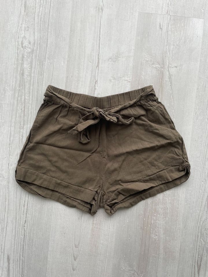 Shorts Größe S Khaki in Soest