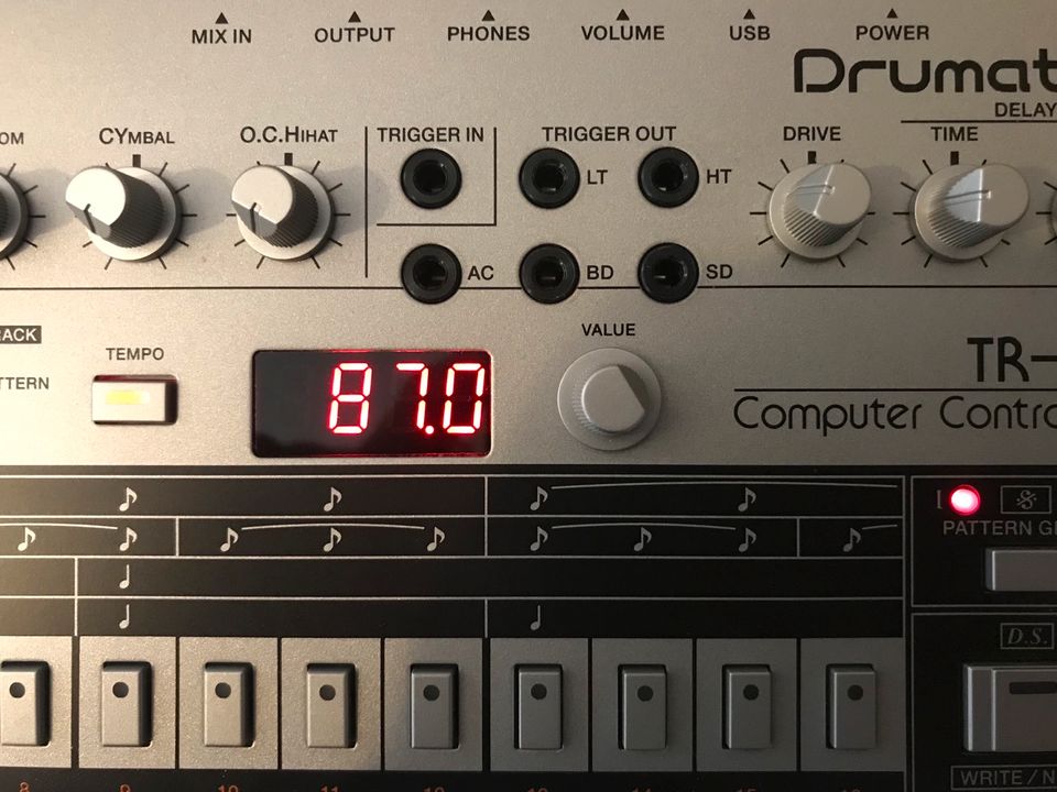 Roland Boutique TR-06 / TR-606 Drumatix reissue / Drumcomputer in Berlin