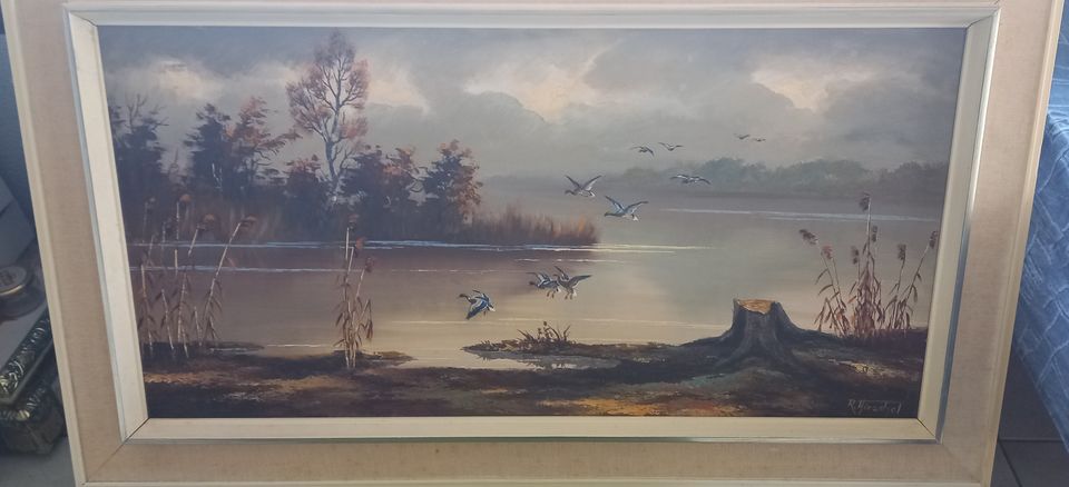 Rudolf Hirschel; Flusslandschaft mit auffliegenden Enten;Signiert in Senden