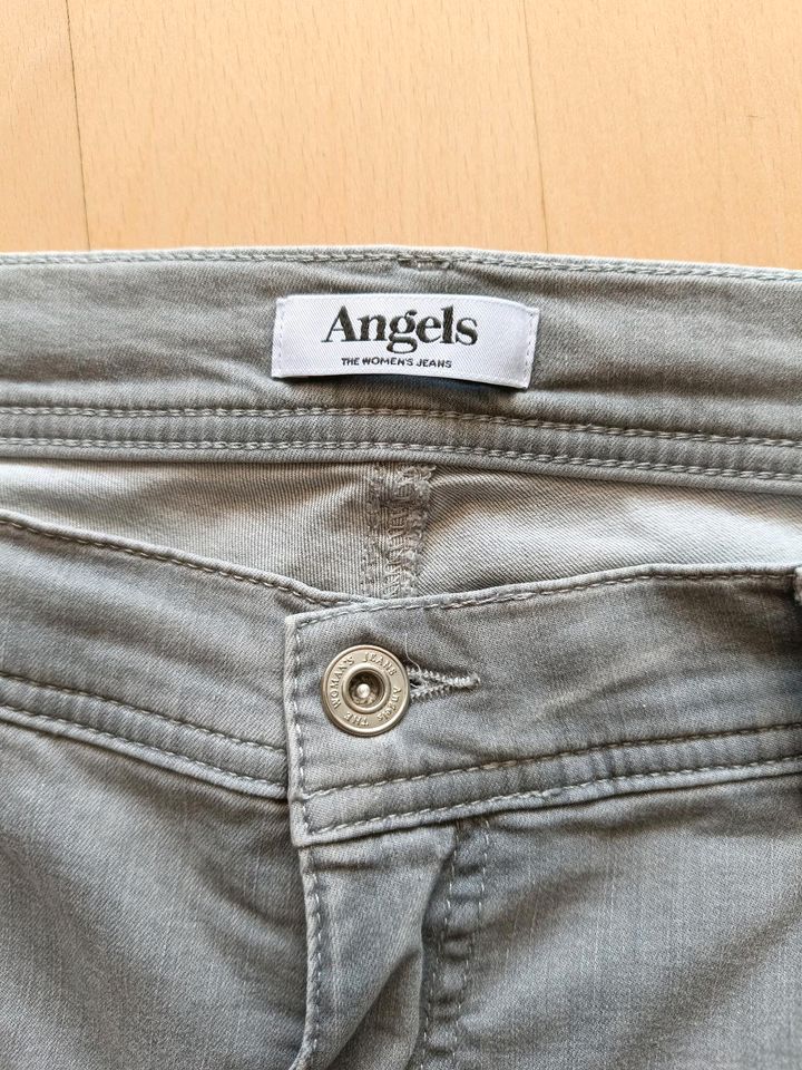 Angels Jeans Damen Größe 44 in Frankfurt am Main