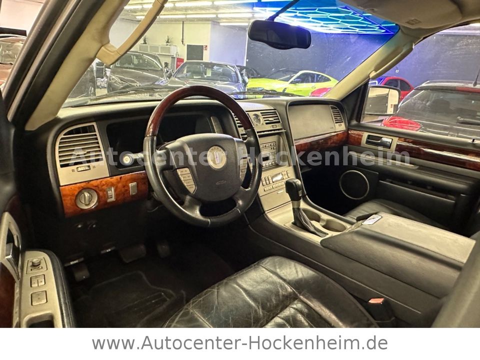 Lincoln Navigator in Hockenheim