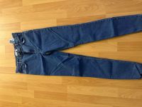 Zara Jeans Düsseldorf - Rath Vorschau