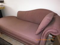 Brombeerfarbene Rekamiere Sofa Liege sehr guter Zustand Rheinland-Pfalz - Nentershausen (Westerwald) Vorschau