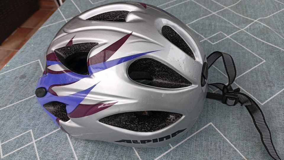 Alpina Fahrradhelm 52-57cm Kinderfahrradhelm in Gründau