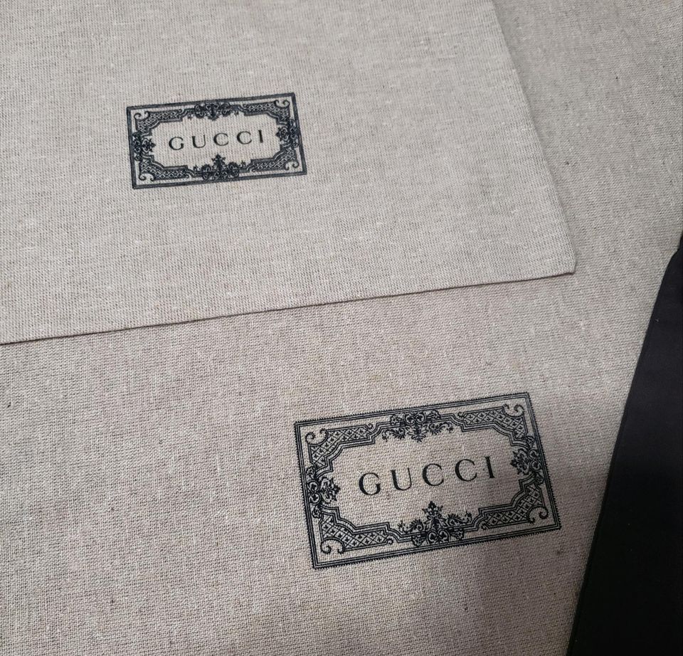 GUCCI Staubbeutel 3Teile Neuw! in München