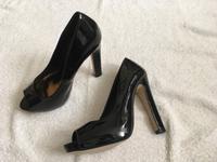 Atmosphere High Heels 38 Schwarz Peeptoes Frau Lackschuhe Top Hessen - Kassel Vorschau