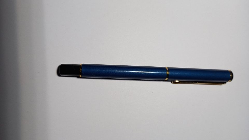 Füllfederhalter PARKER (blau/schwarz/gold) in Hannover