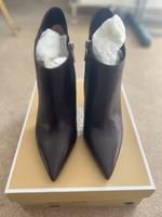 Michael Kors Absatzstiefeletten Schuhe *NEU Dresden - Striesen-West Vorschau